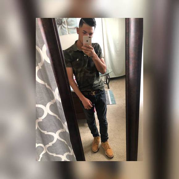 Fayzer Ortega - Poshmark Profile Picture of Fayzer Ortega (@fayzerortega) on Poshmark