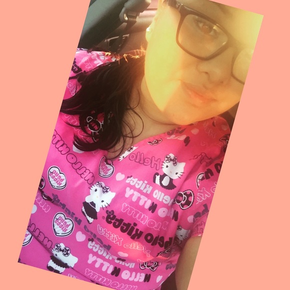 Profile Picture of Kimberly Ramirez (@_sweettkim) on Poshmark