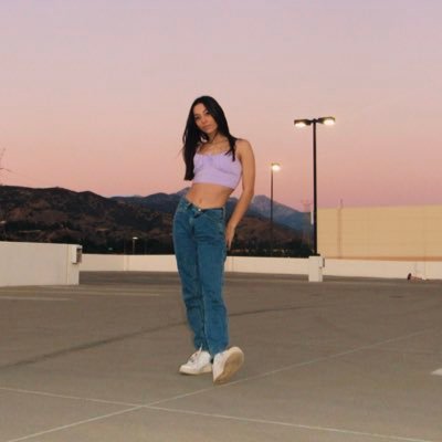 Profile Picture of Celeste Howard (@celestehowardd) on Twitter