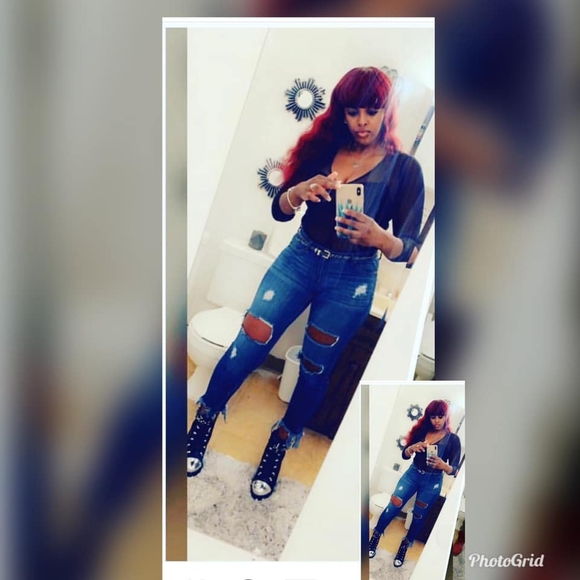 Profile Picture of Renee Renee (@mrsrightcash) on Poshmark