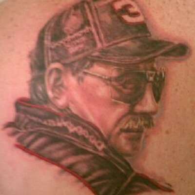 Profile Picture of ChrisOgletree (@Hammerhead1074) on Twitter