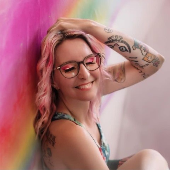 Profile Picture of Samantha Edmonds (@msedmonds) on Poshmark