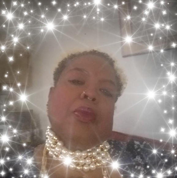 Profile Picture of Sammie Eppright (@sammieeppright) on Poshmark