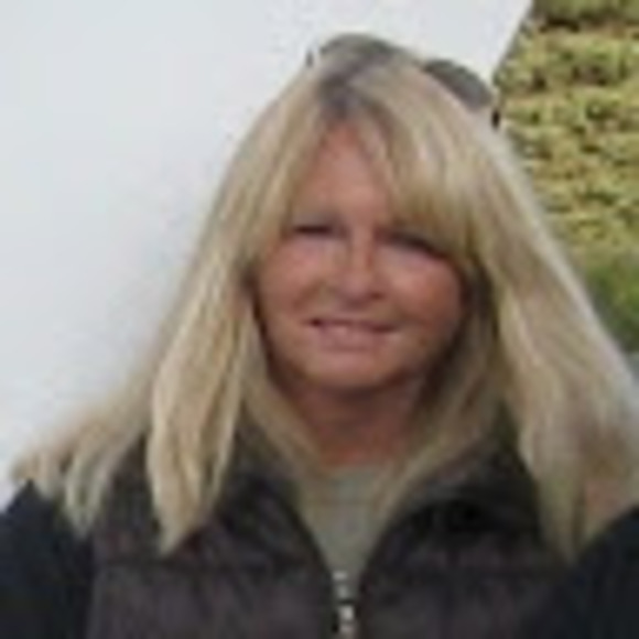 Profile Picture of Judy Rough (@judylrough) on Poshmark