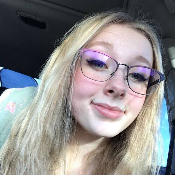 Profile Picture of Allie Johnson (@alliethechick) on Poshmark