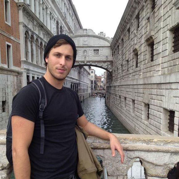 Profile Picture of Raymond Bowman (@rayrayrjb11) on Poshmark