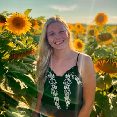 Profile Picture of Whitney Bujak (@whitneybujak) on Twitter