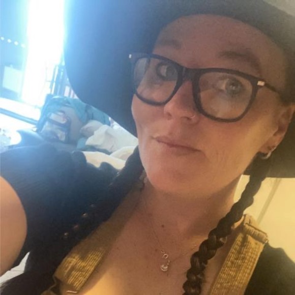 Profile Picture of Jade Mckie (@jadeyyy92) on Poshmark