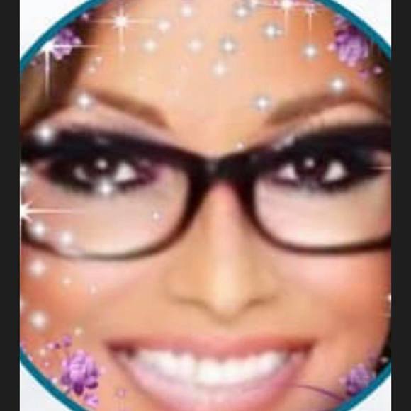 Profile Picture of Donnamarie Piechowiak (@donnamariep) on Poshmark