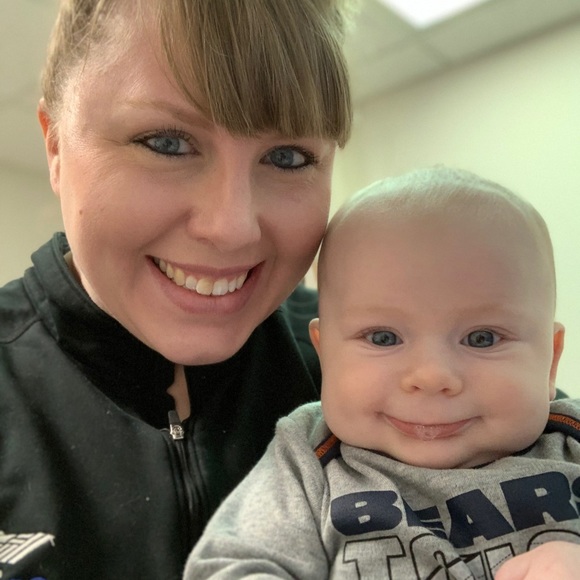 Profile Picture of Kristina Borowczyk (@kborowczyk) on Poshmark