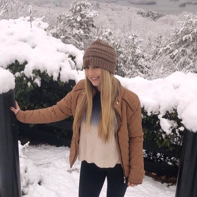 Profile Picture of Lindsey McDonald (@Lou_2015) on Twitter