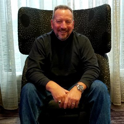 Profile Picture of Ed Hennessy (@leadershipcall) on Twitter