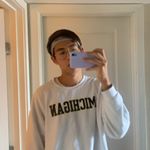 Profile Picture of Robert Zhang (@roflzhang) on Instagram