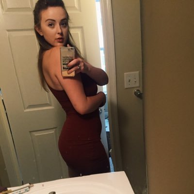 Profile Picture of Caroline Maloney (@MaloneyCaroline) on Twitter