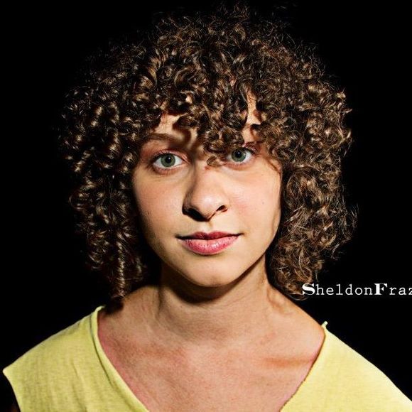 Profile Picture of Maxine Chaney (@maxinemaxine) on Poshmark