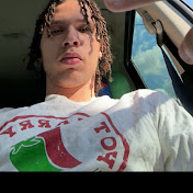 Profile Picture of Michael Foust (@MikeyGotNostalgicAura) on Youtube