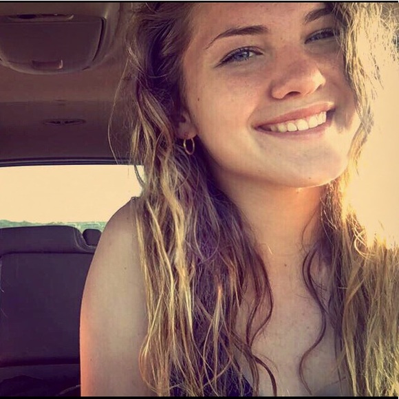 Profile Picture of Mae Felkner (@maeef8) on Poshmark