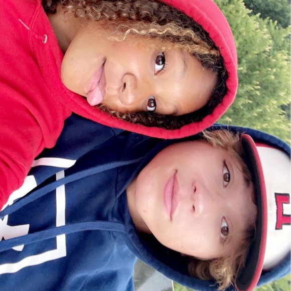 Tyler Rothmeyer - Poshmark Profile Picture of Tyler Rothmeyer (@tylerrothmeyer) on Poshmark