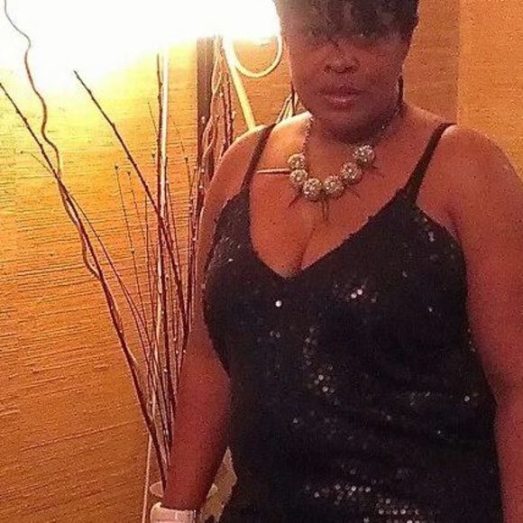 Profile Picture of Paula Chinquee (@read3250) on Poshmark