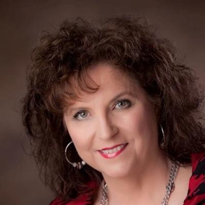 Lisa Ren'ee Griffith - Twitter Profile Picture of Lisa Ren'ee Griffith (@Sgriffiths_Ren) on Twitter