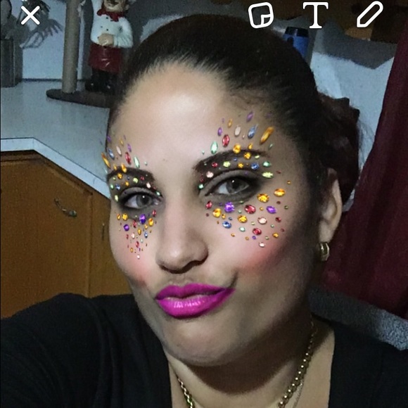 Profile Picture of Paola Ulloa (@polatorres) on Poshmark