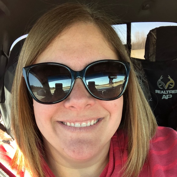 Profile Picture of Bobbie Brooks (@bbrooks20) on Poshmark