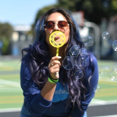 Profile Picture of Marisol Espinoza  🌞 (@ChaseTheSol) on Twitter