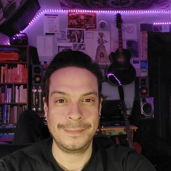 Profile Picture of Donald Schryver (@oldladyuprising) on Poshmark