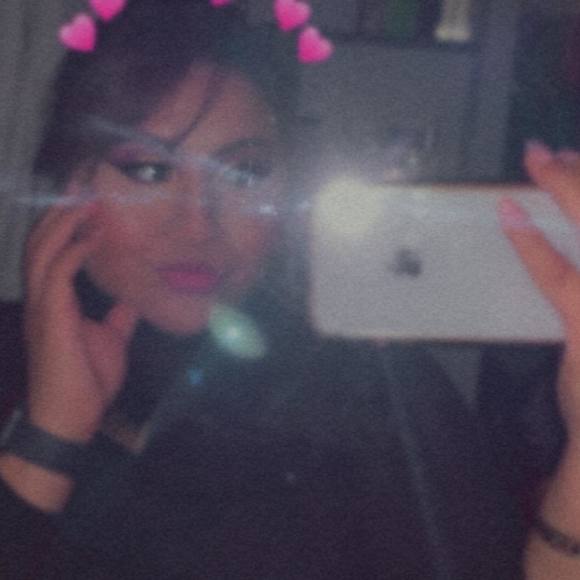 Profile Picture of Janett Sarmiento (@janettsarmiento) on Poshmark