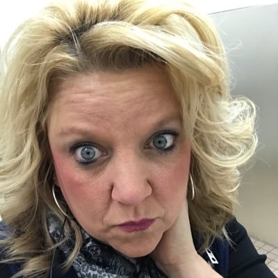 Profile Picture of Amanda Whitacre (@alwhita1) on Twitter