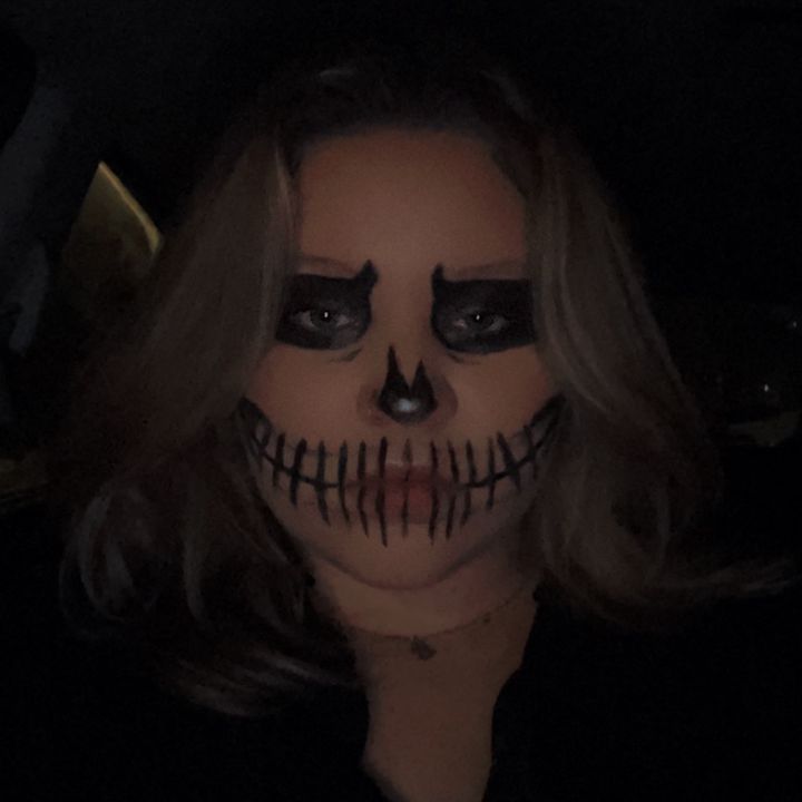 Profile Picture of   Breanna (@breannastar_03)... (@breannastar_03) on Tiktok