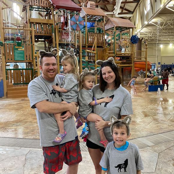 Profile Picture of Randall Anthony (@randallanthony) on Poshmark