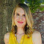 Profile Picture of Lauren Fortenberry (@laurenfortenberrywriter) on Instagram