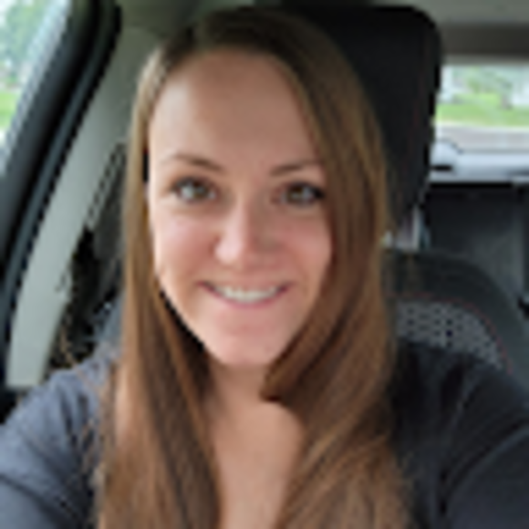 Profile Picture of Ashley Justen (@aajusten) on Poshmark