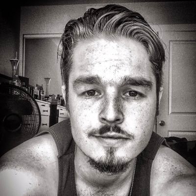 Connor Benjamin - Twitter Profile Picture of Connor Benjamin (@SnarkByBoz) on Twitter