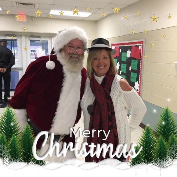 Profile Picture of Alice Sutton (@mzalleykat) on Poshmark