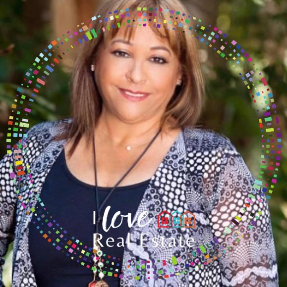 Profile Picture of Marangely Landrua rivas (@casamia123) on Poshmark