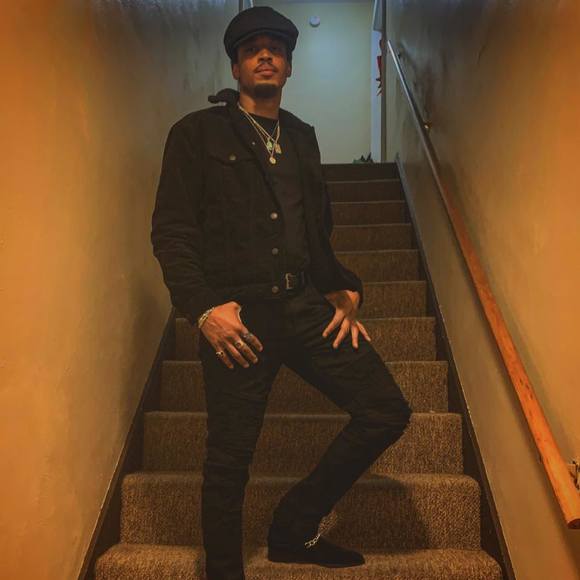 Profile Picture of Frantzis Lewis (@frantzislewis) on Poshmark