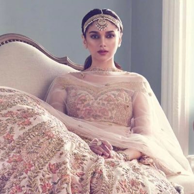Profile Picture of Best Of Aditi Rao Hydari (@BestofAditi) on Twitter