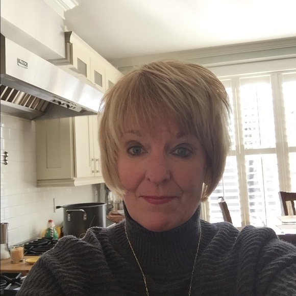 Profile Picture of Nancy Ellis (@nellis720) on Poshmark