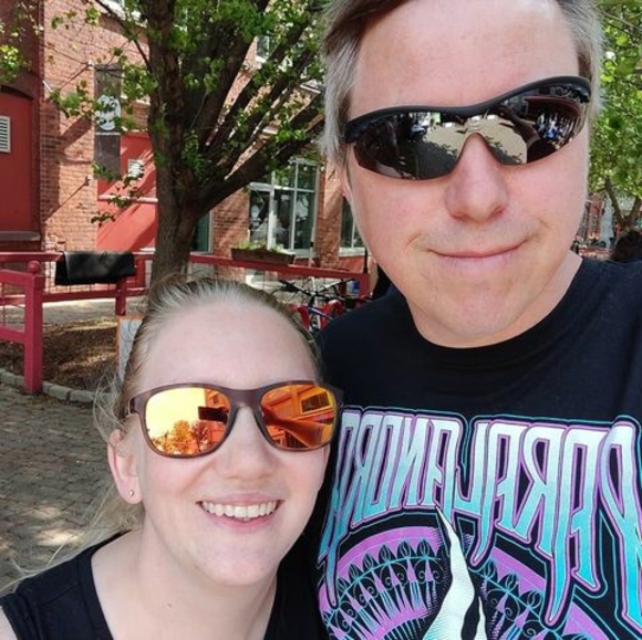 Profile Picture of Neal Curtis (@nealcurtis423) on Poshmark