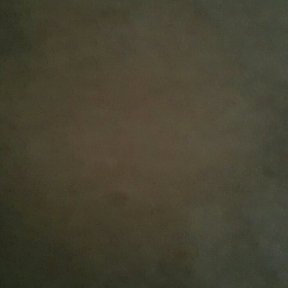 Profile Picture of Adrian Veals (@adrianveals) on Poshmark