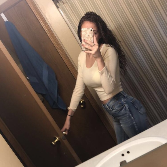 Profile Picture of Jessica Steffens (@jessicarae_630) on Poshmark