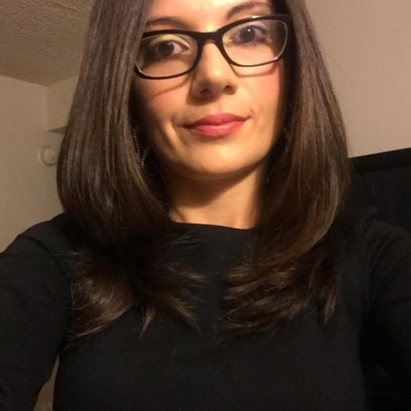 Profile Picture of Teona Kiskisa (@teonakiskisa) on Poshmark