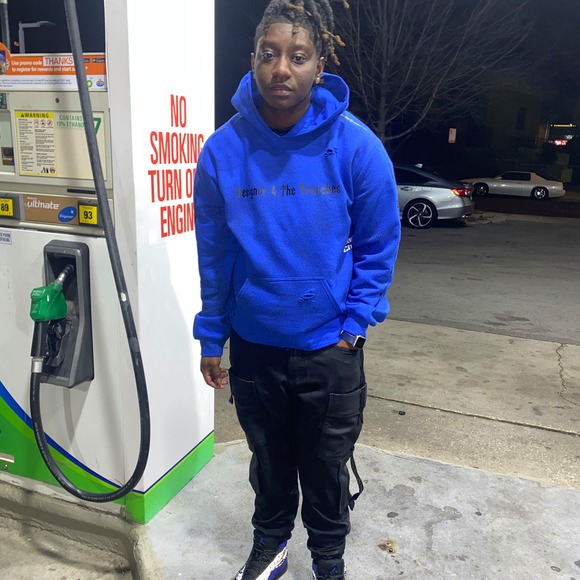 Profile Picture of Esha Esha (@esha_esha) on Poshmark