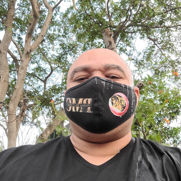 Profile Picture of Ivanhoe Robbins (@ivanrobbins) on Poshmark