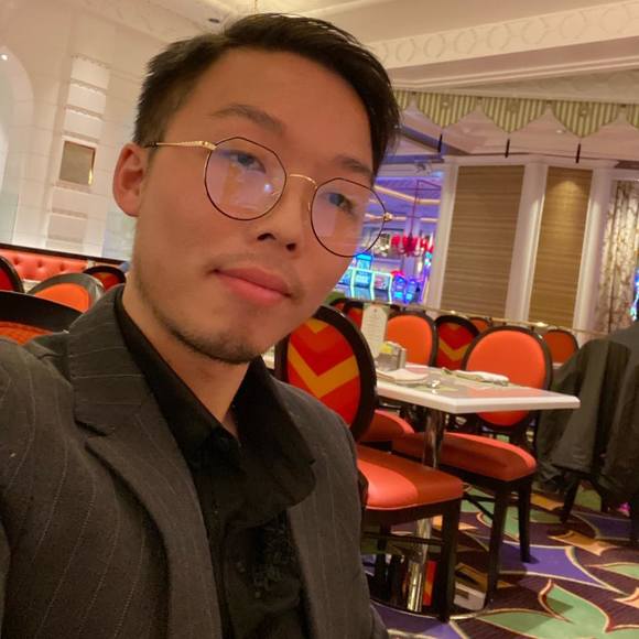 Profile Picture of Andy Wu (@tiancheng) on Poshmark