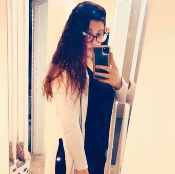 Profile Picture of Brandy Marks (@brandymarks927) on Poshmark