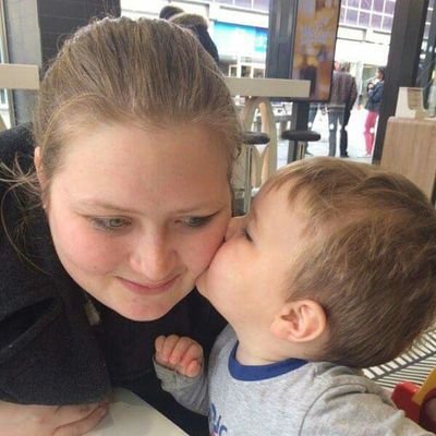 Profile Picture of Kim Chilcott (@KimChilcott1) on Twitter