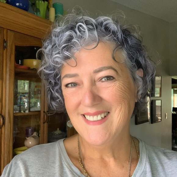 Profile Picture of Terry Kempfert (@terrykempfert) on Poshmark